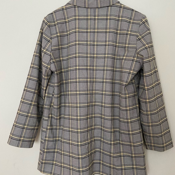 blazer - Picture 3 of 3